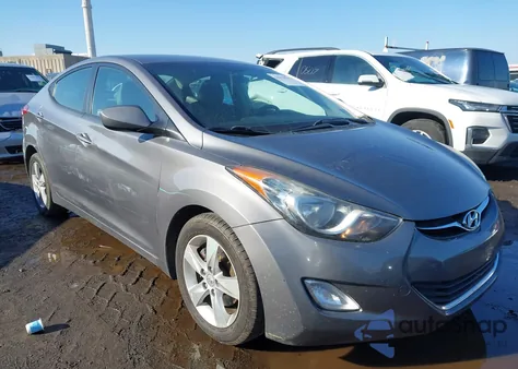 2012 Hyundai Elantra Gls z USA, uszkodzony, nr VIN 5NPDH4AE7CH084613